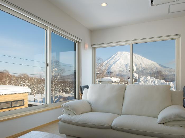Lounge and sofa with a view of Mt Yotei