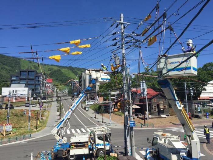 Niseko power lines