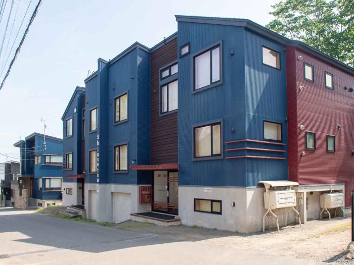 Shinsetsu exterior in summer
