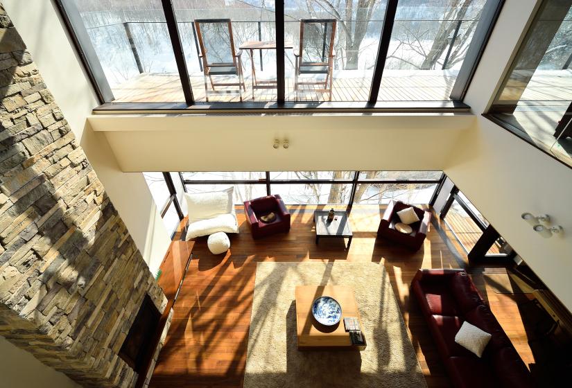 view of living area from above with 2nd floor deck