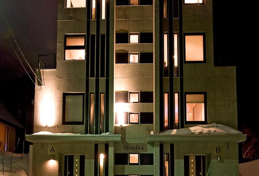 Udelka Exterior building view at night