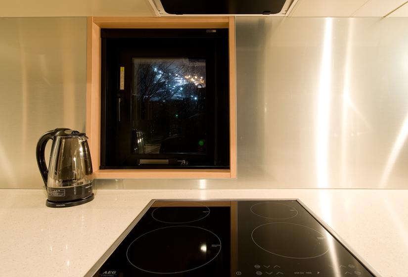 Stove top with electric kettle