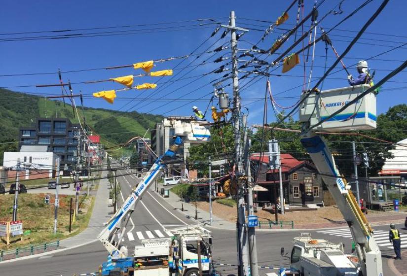 Hirafu Zakka power lines Niseko power lines