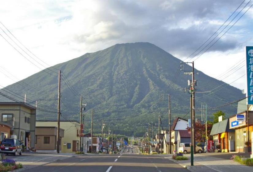 the main drag Makkari the main drag Makkari