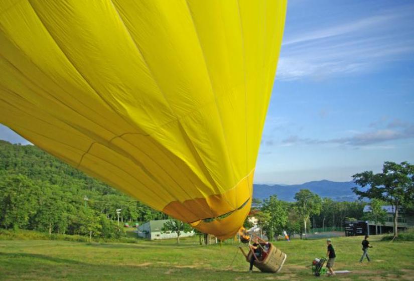 we have lift off Step 5: Keep heating until the balloon rises
