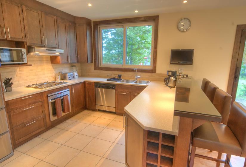 large, well-maintained kitchen