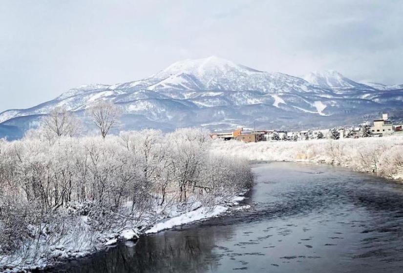 A view of Mt Annupuri with Shiribetsu River in the foreground