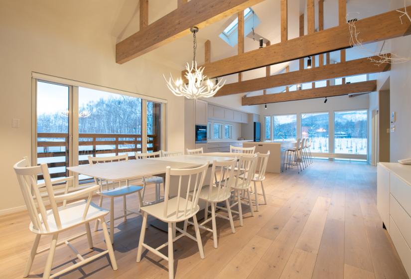 Yotei Yama House dining table and kitchen area