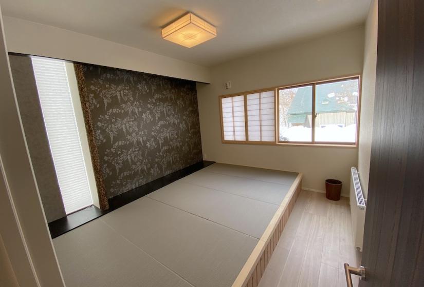 A raised tatami sleeping area