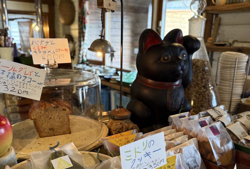 The Tachibana Coffee Shop is well worth a visit with a range of healthy snacks and a delicious cheese cake to compliment your coffee. A counter top packed with home made snacks for sale
