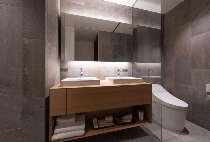 2 basins and toilet to the left 