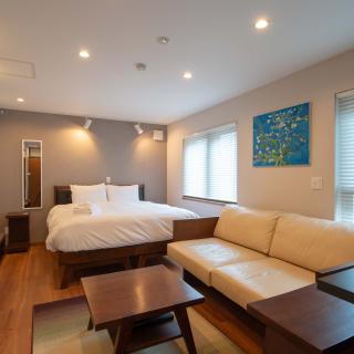 Studio apartment recently cleaned